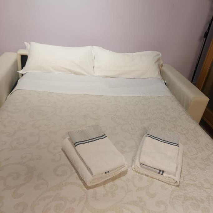 Ferienwohnung Monolocale In Piazza Isolo Verona Exterior foto
