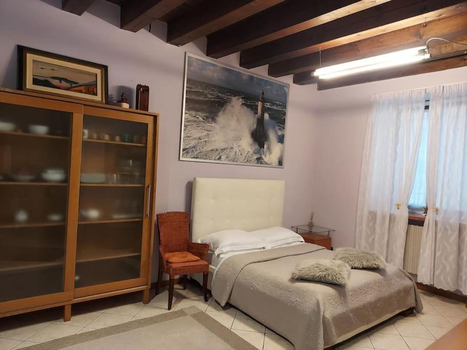 Ferienwohnung Monolocale In Piazza Isolo Verona Exterior foto
