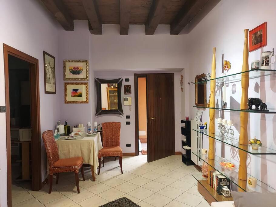 Ferienwohnung Monolocale In Piazza Isolo Verona Exterior foto