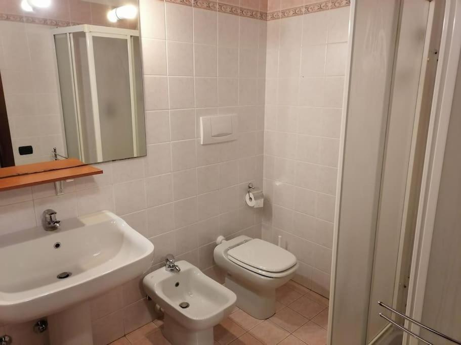 Ferienwohnung Monolocale In Piazza Isolo Verona Exterior foto