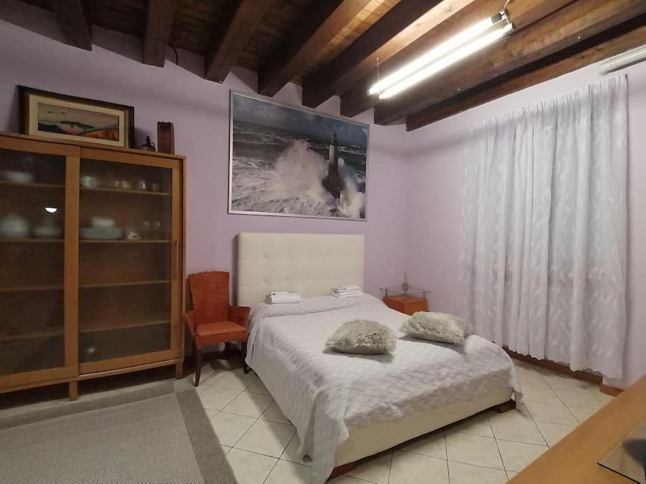 Ferienwohnung Monolocale In Piazza Isolo Verona Exterior foto