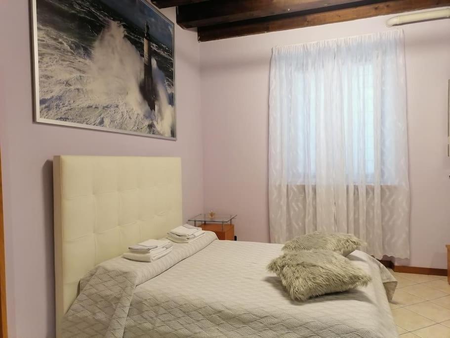 Ferienwohnung Monolocale In Piazza Isolo Verona Exterior foto